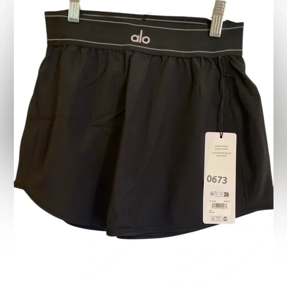 NWT Alo Yoga match point tennis skirt BLACK Size M - Picture 3 of 5